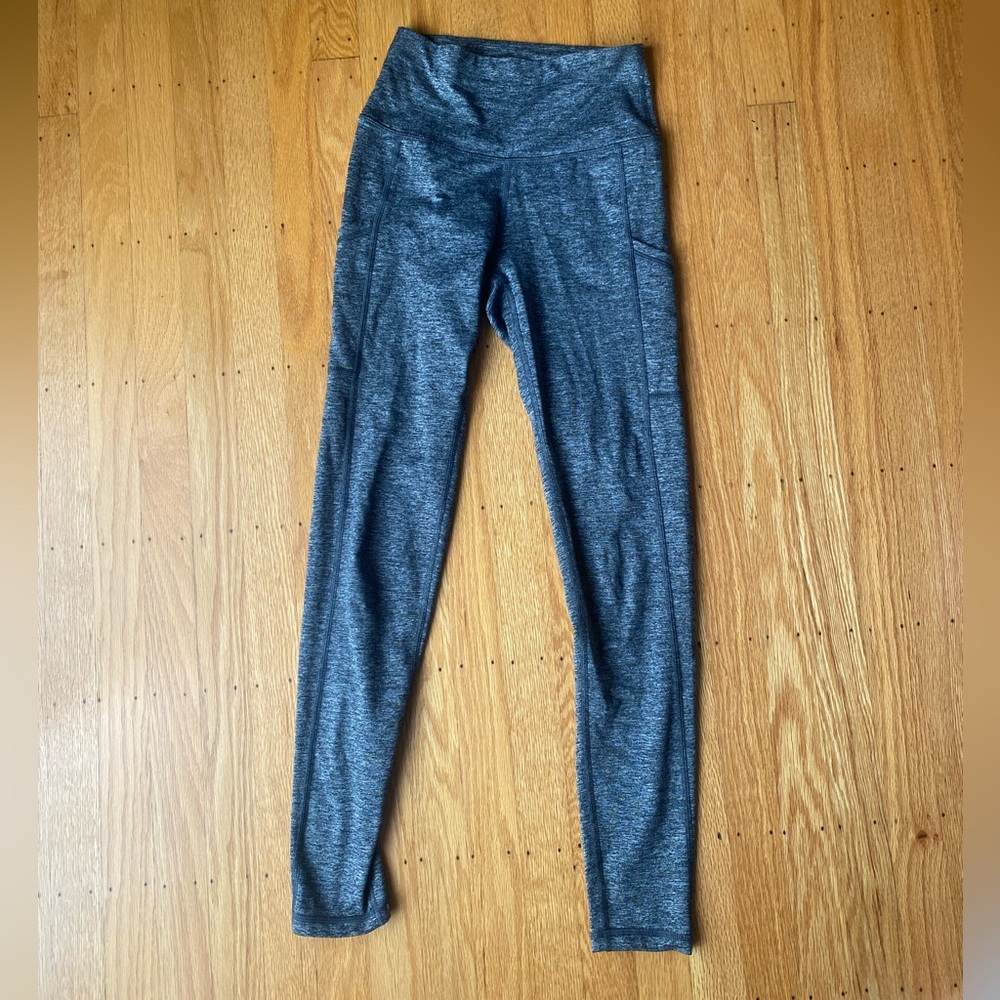 Grey Aeire leggings with fleece inside, worn a few times